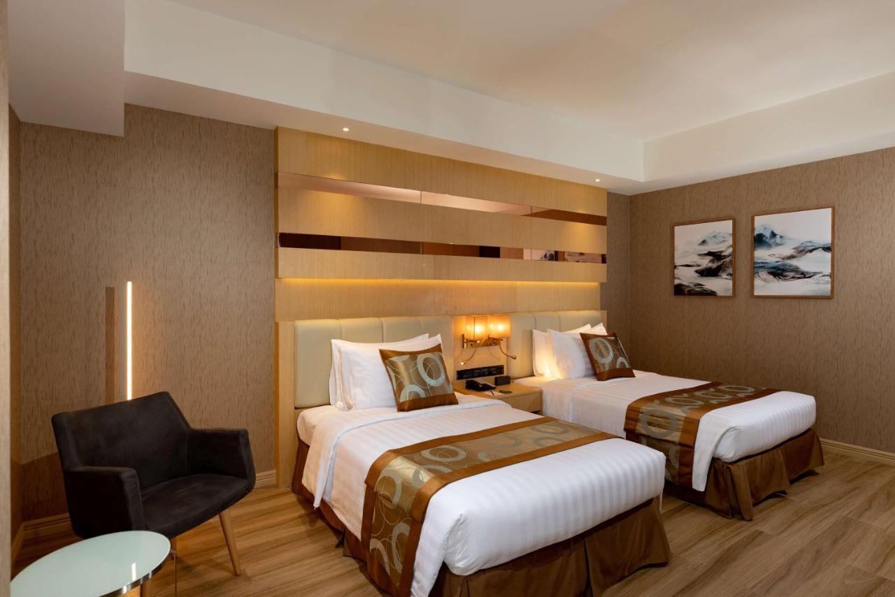 Best Western Plus Metro Clark Angeles Exterior foto