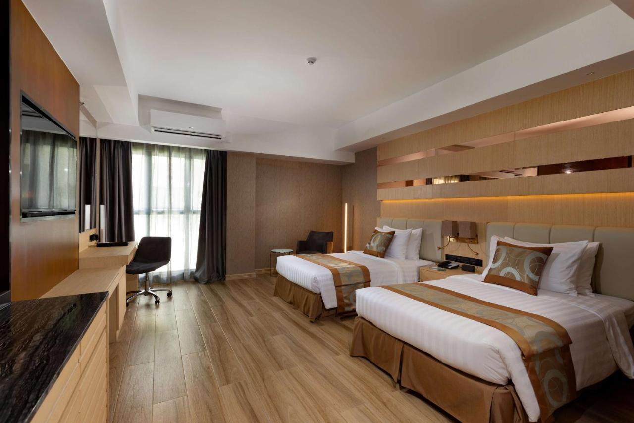 Best Western Plus Metro Clark Angeles Exterior foto