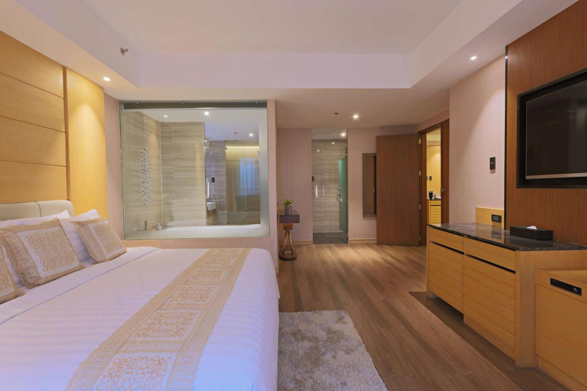 Best Western Plus Metro Clark Angeles Exterior foto