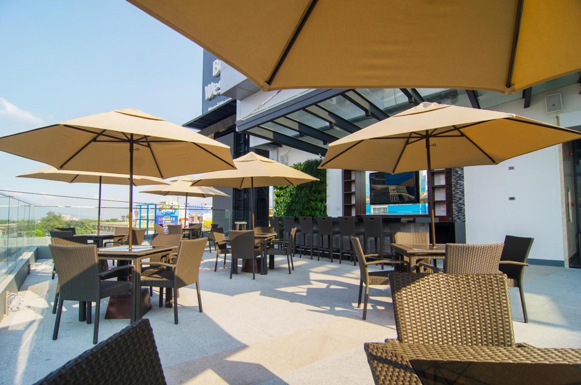 Best Western Plus Metro Clark Angeles Exterior foto