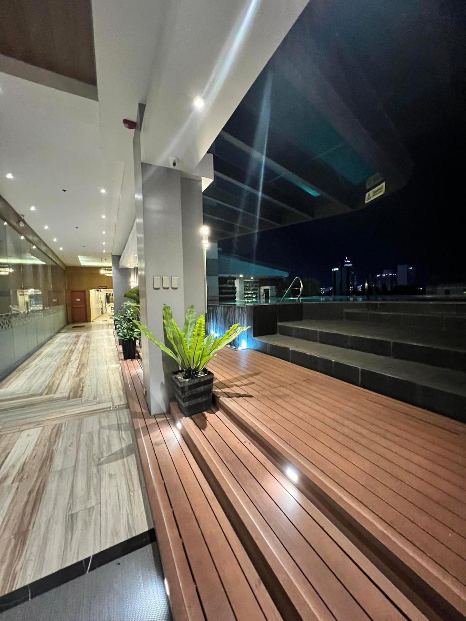 Best Western Plus Metro Clark Angeles Exterior foto