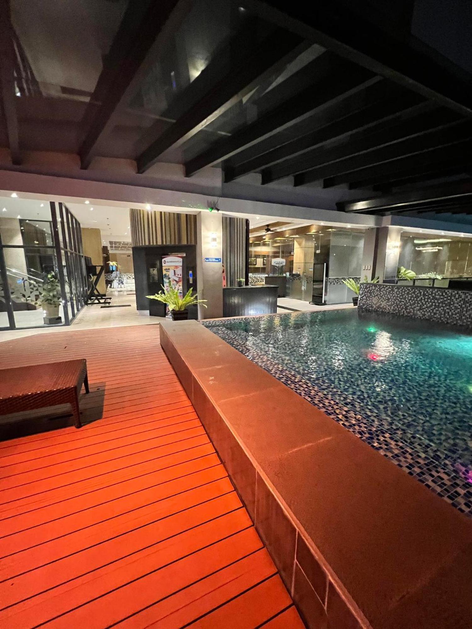 Best Western Plus Metro Clark Angeles Exterior foto