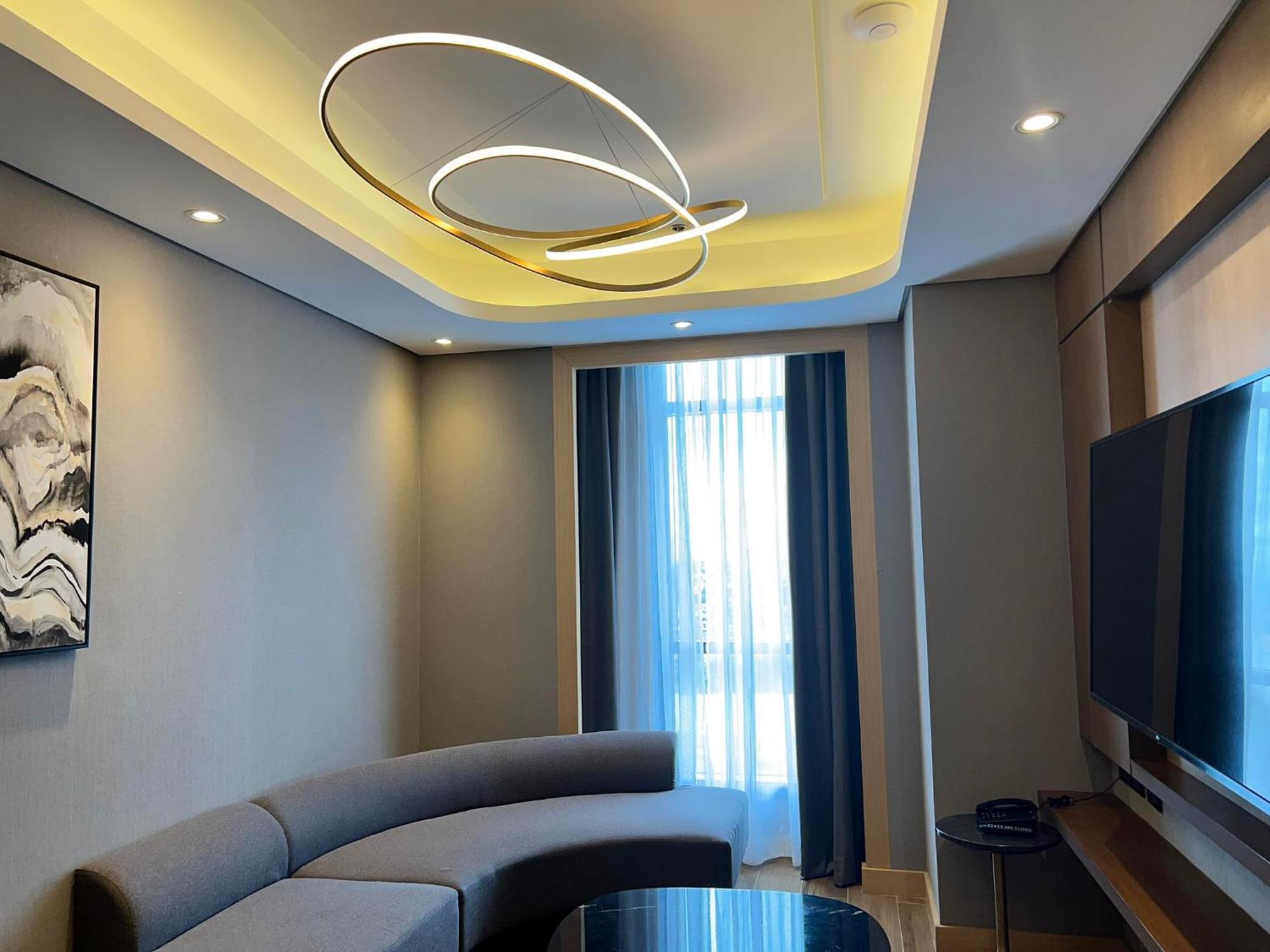 Best Western Plus Metro Clark Angeles Exterior foto