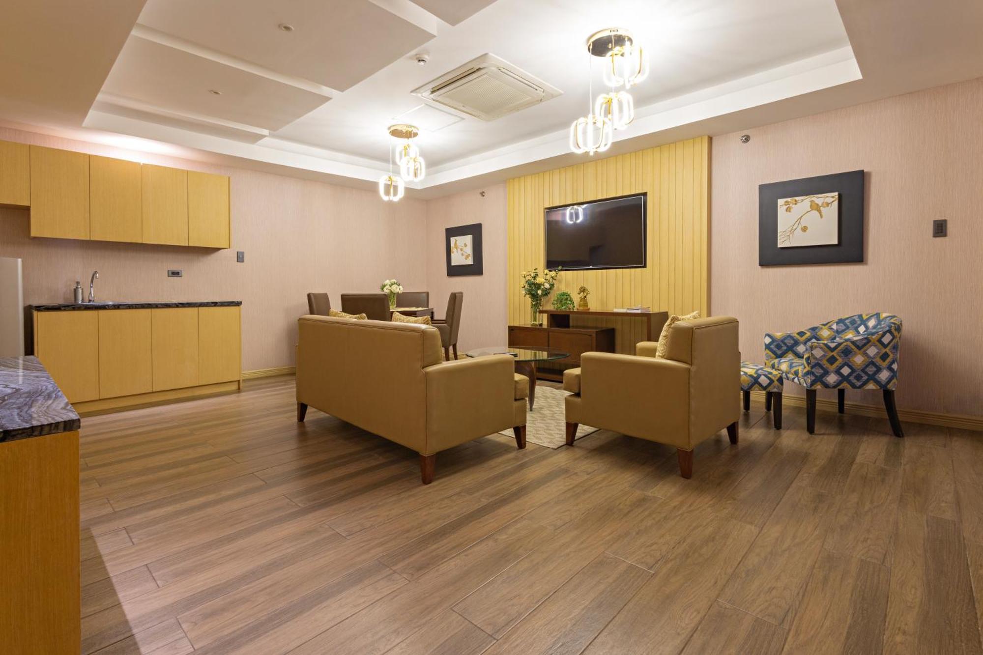Best Western Plus Metro Clark Angeles Exterior foto